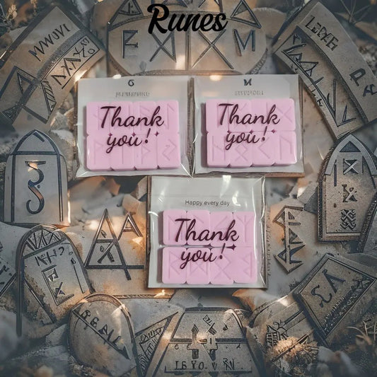 ᛟ Fondants "Les 24 Runes du Futhark" - Canouto